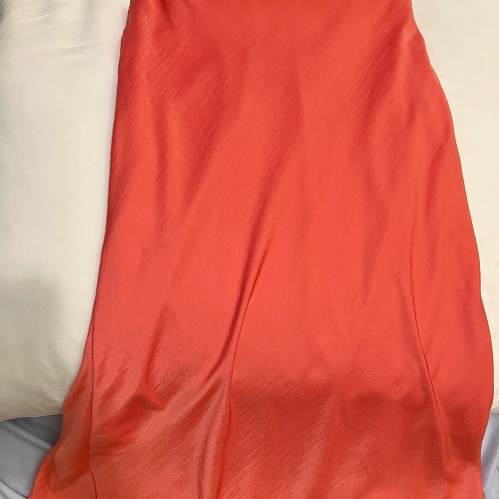 Coral flows skirt, below knee
